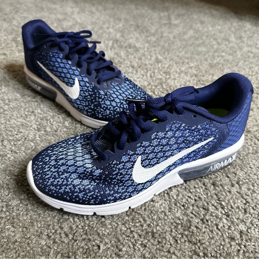 NEW Nike Air Max Sequent 2 Blue Running Shoes Women’s Size 6 Sneakers casual